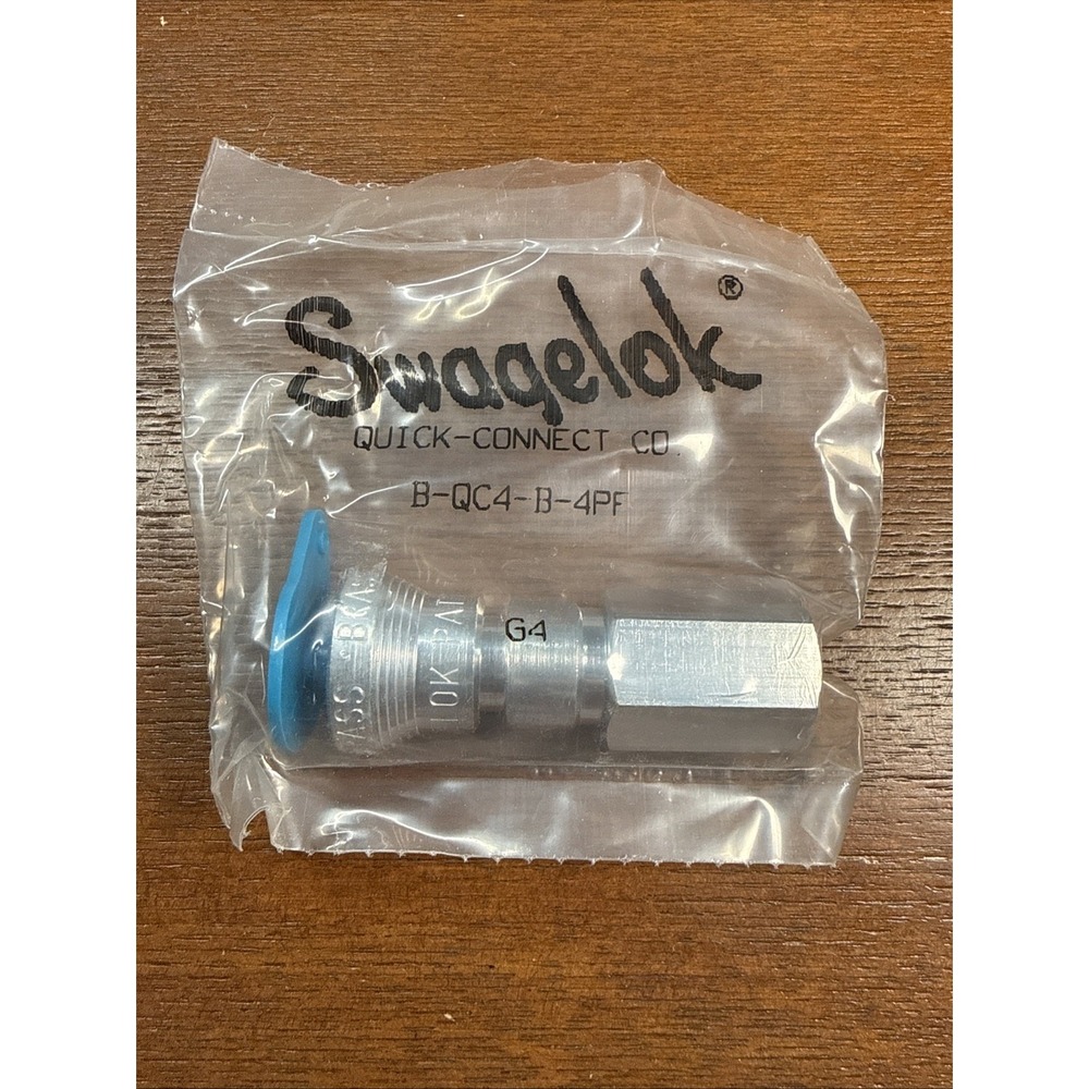 Swagelok B-QC4-B-4PF Quick Connect 1/4"-New In Box
